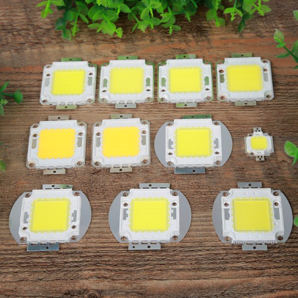 LED COB Chip High Power Integrated Lamp Bead 30x30mil 10W white light 3 and 3 strings 2