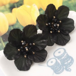 Black Flower Shape Earrings
