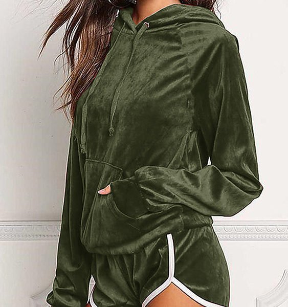 Active Hooded Design Elastic Tracksuit in Amry Green 2